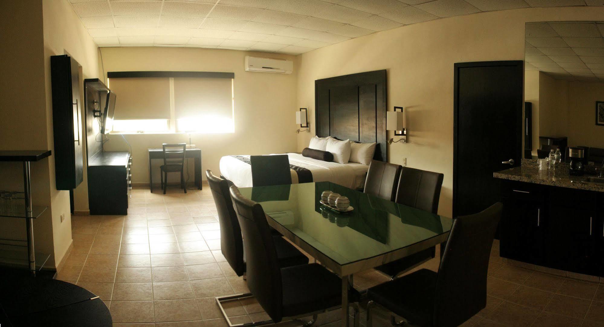Hotel El Camino Inn & Suites Reynosa Exterior foto